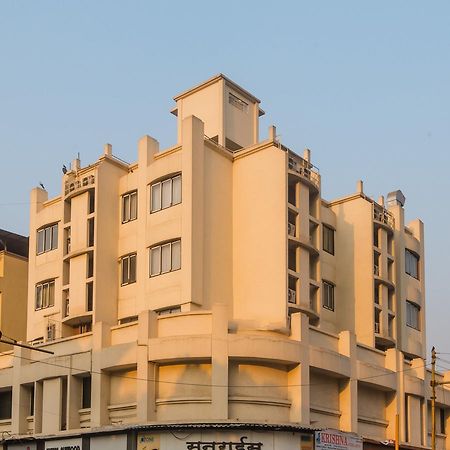 נאווי מומבאי Oyo 13089 Hotel Gold Crest מראה חיצוני תמונה