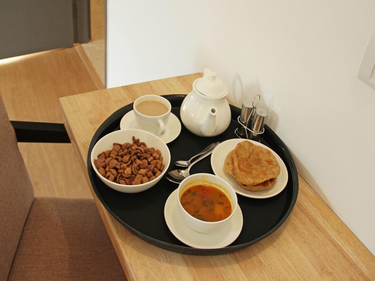 נאווי מומבאי Oyo 13089 Hotel Gold Crest מראה חיצוני תמונה